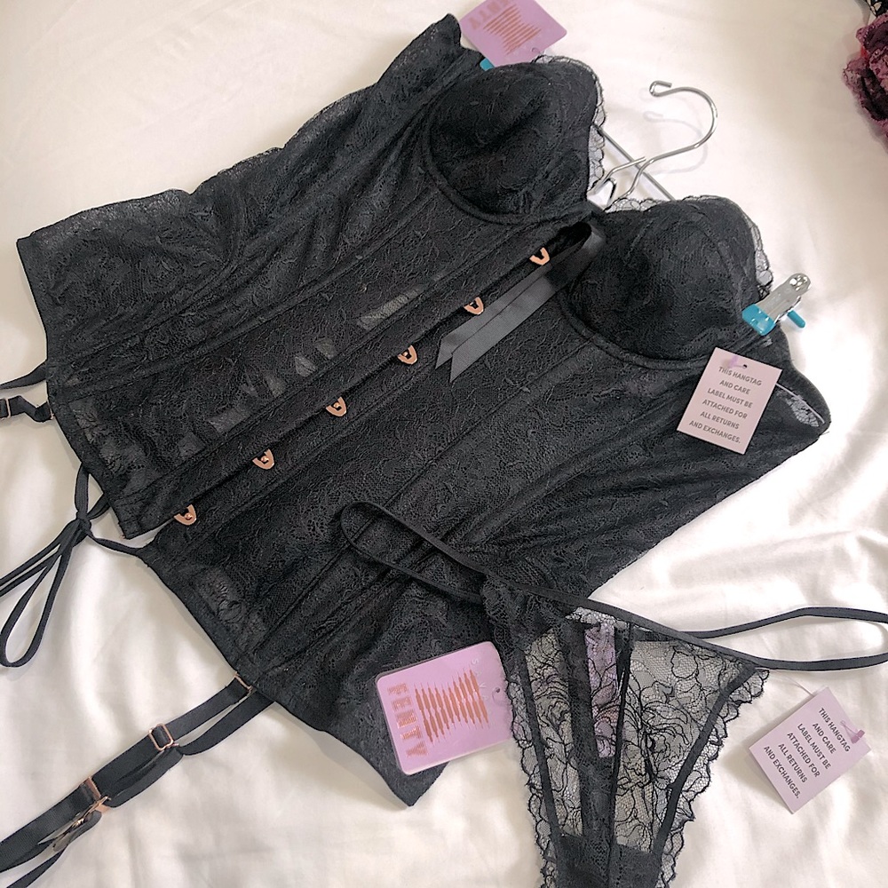 Savage Fenty Corset SET